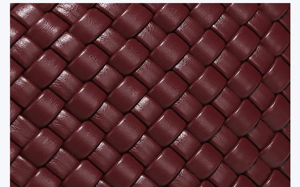 ASTRID™ | ELEGANT VELVET CLUTCH WITH GOLD ACCENTS