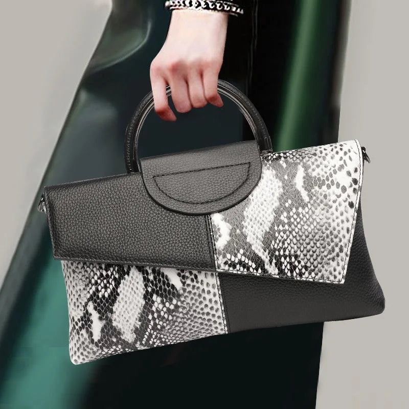 Celine™ – Strukturert svart skinnlignende håndveske