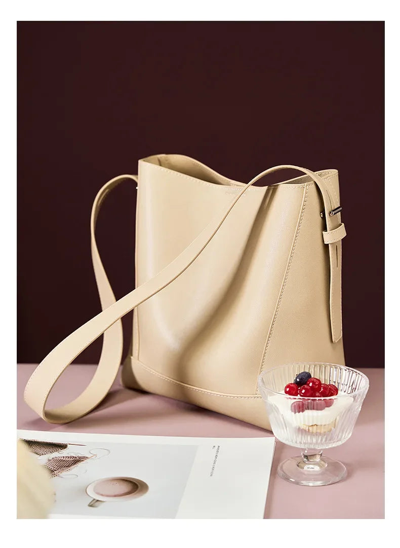 tine™ – Stylish Sand-Colored Shoulder Bag with Belt Handle
