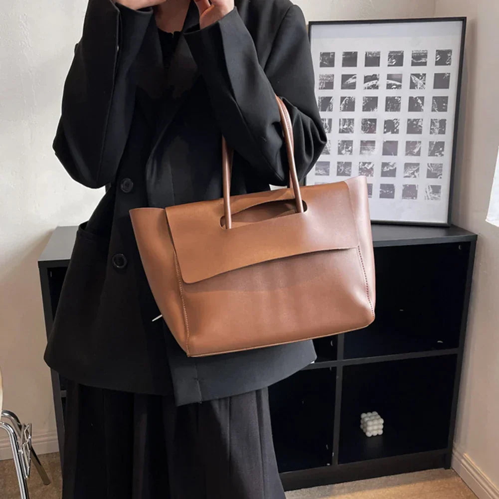 tova™ – Minimalistisk Skulderveske i Kunstlær