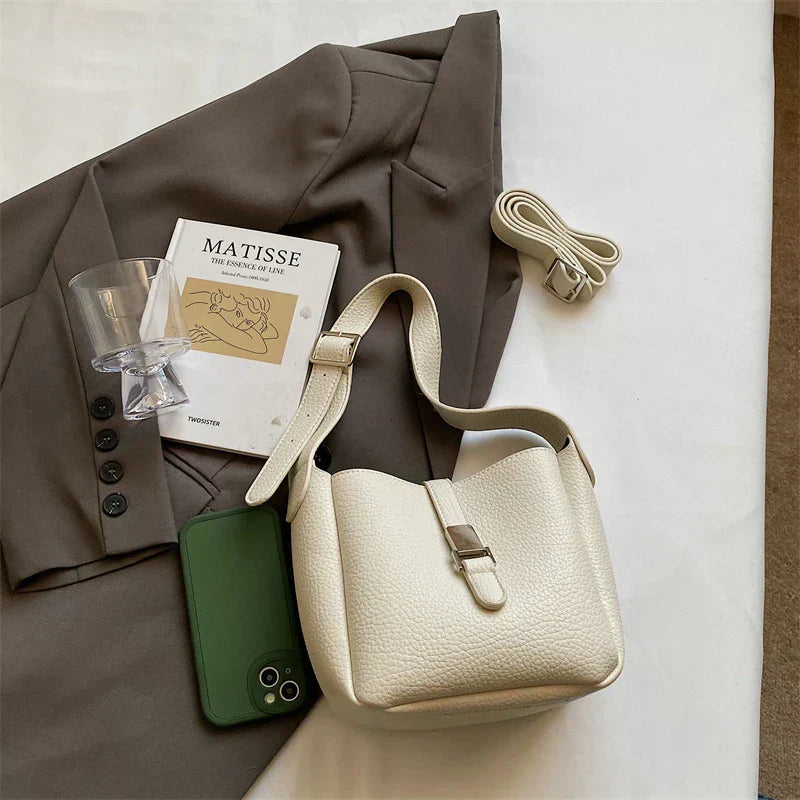 Iris™ – Moderne Skinnlook Bøtteveske