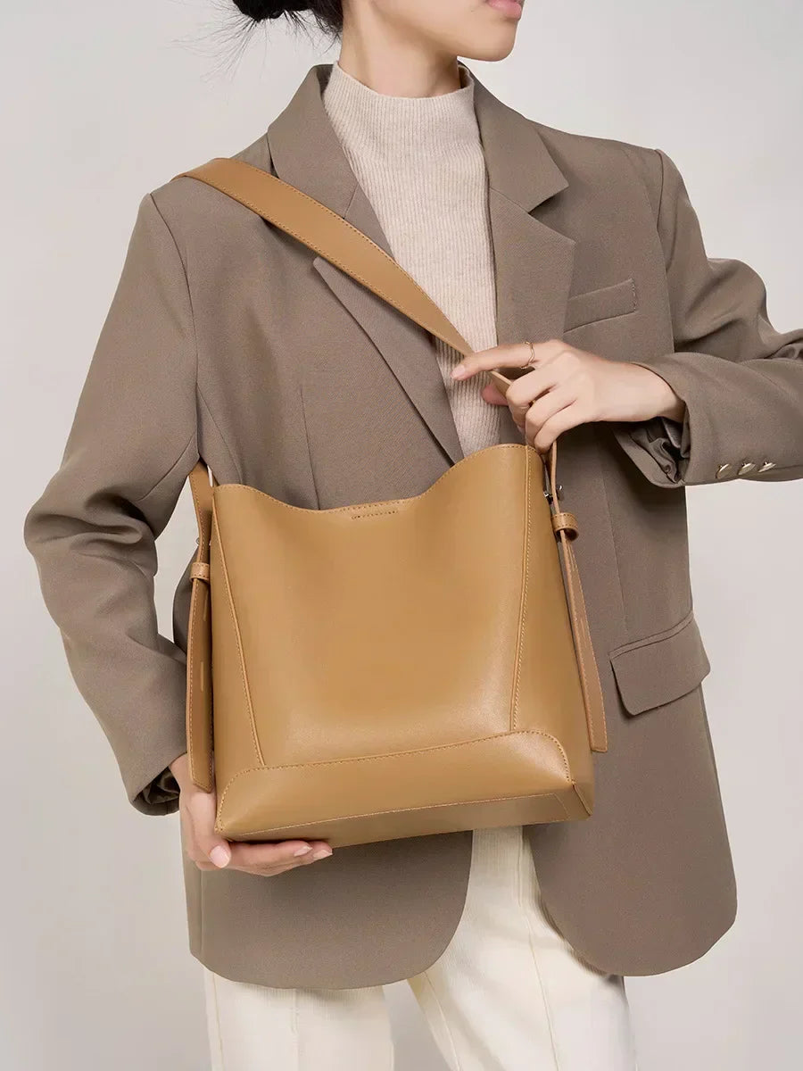 tine™ – Stylish Sand-Colored Shoulder Bag with Belt Handle
