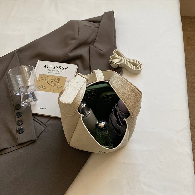 Iris™ – Moderne Skinnlook Bøtteveske
